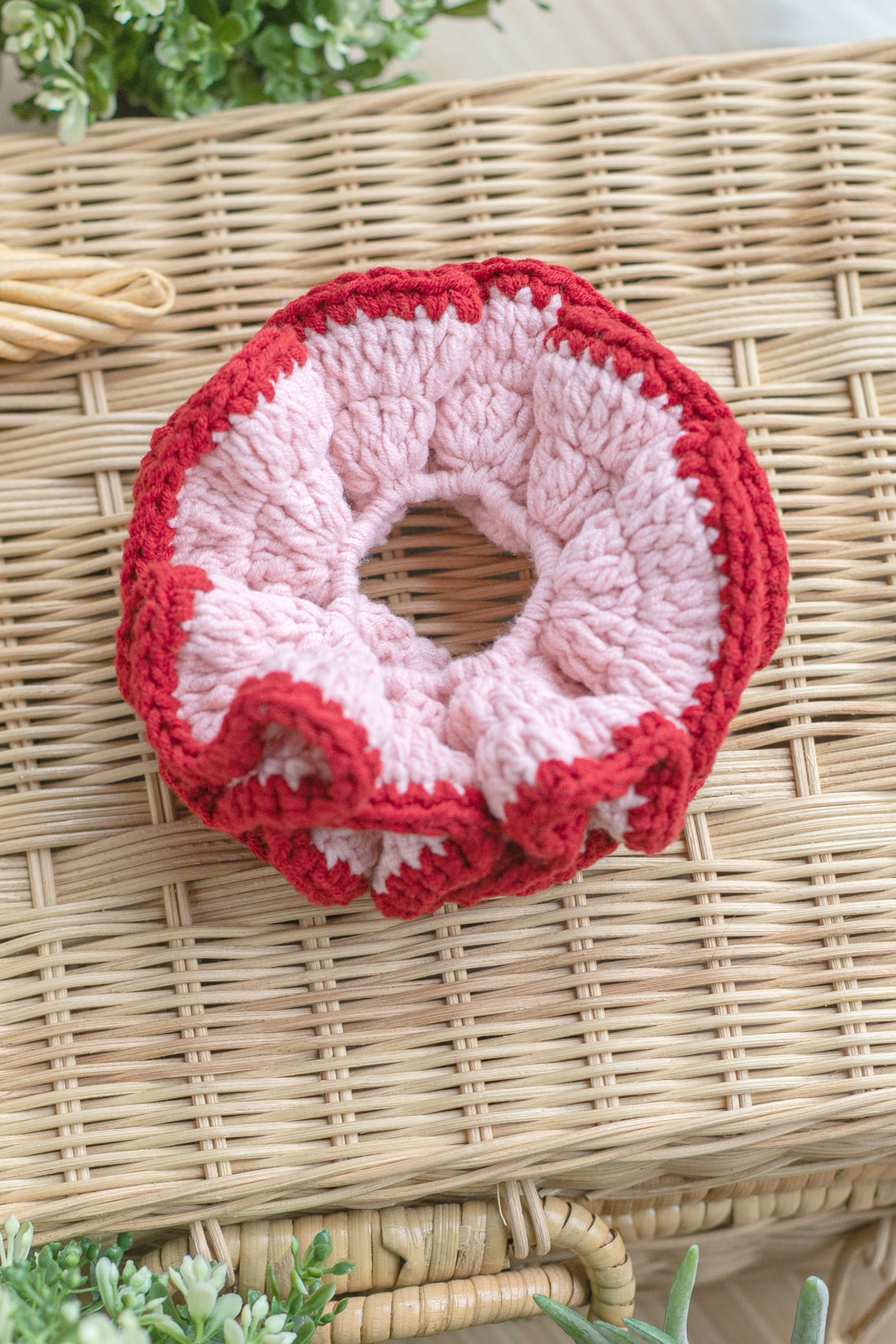 Crochet Pembe Maxi Scrunchie Toka